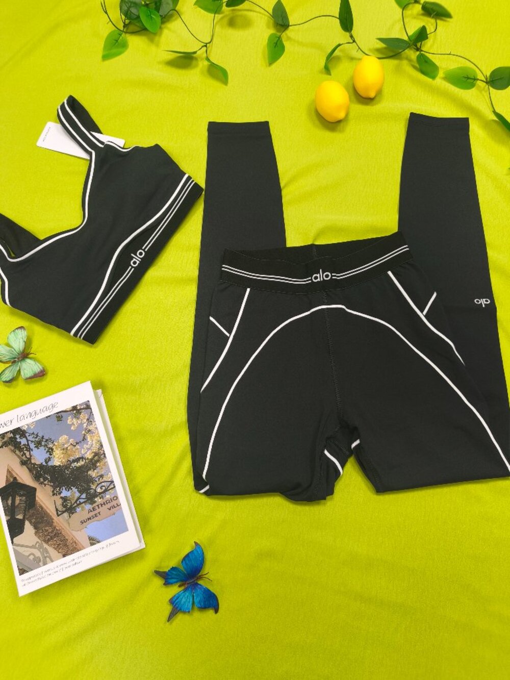 Black ALO Heart Throb Matching Set NWT💕Airbrush Legging and Bra💐Moving sale! - Picture 2 of 9